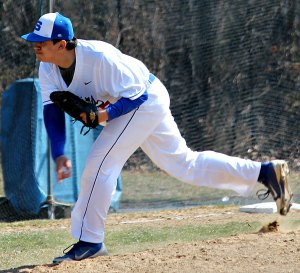 Senior Grant Dickey pitched a complete game and allowed only one unearned run as Sherwood topped Yorktown
